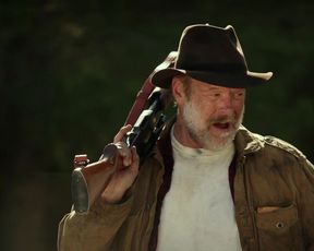 Cortney Palm - Zombeavers (2014)