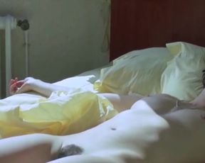 Hot actress Clotilde Hesme - Les derniers jours du monde (2009) 