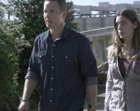 TV show scene Ashley Greene, Eve Harlow, Zibby Allen - Rogue S04E03 (2017) 