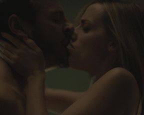 TV show scene Ashley Greene, Eve Harlow, Zibby Allen - Rogue S04E03 (2017) 