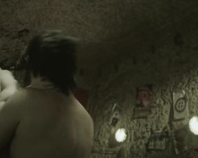 Bojana Novakovic - Skinning (2010)