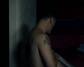 Hot scene Inez Bjorg David, Maja Schöne - Neu in unserer Familie. Zwei Eltern zu viel (2017)