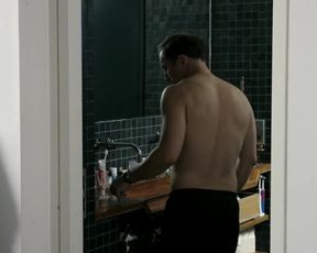 Hot scene Inez Bjorg David, Maja Schöne - Neu in unserer Familie. Zwei Eltern zu viel (2017)