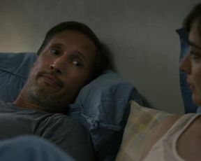 Hot scene Inez Bjorg David, Maja Schöne - Neu in unserer Familie. Zwei Eltern zu viel (2017)