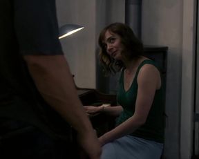 Hot scene Inez Bjorg David, Maja Schöne - Neu in unserer Familie. Zwei Eltern zu viel (2017)