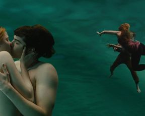 Evan Rachel Wood nude - Across the Universe (2007)