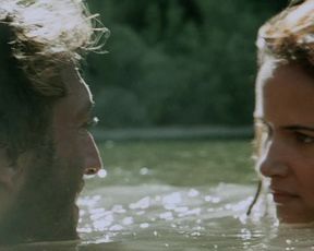 Juliette Lewis nude - Blueberry (2004)
