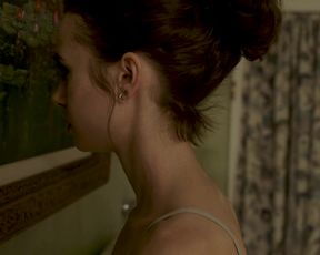 Sexy Lily Collins nude - To The Bone (2017) 