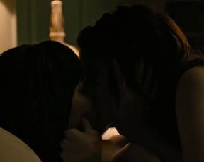 TV show scene Olivia Luccardi and Kayla Foster - The Deuce - s01e04 (2017) 