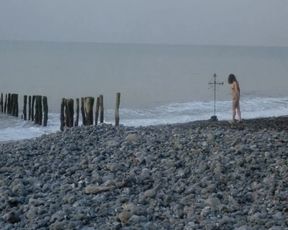 Hot scene Francoise Pascal - La Rose de fer (1973) 