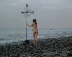 Hot scene Francoise Pascal - La Rose de fer (1973) 