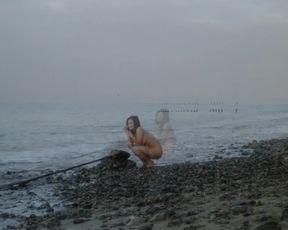 Hot scene Francoise Pascal - La Rose de fer (1973) 