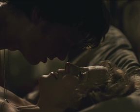 Hot actress Friederike Becht, Anja Kling, Sofia Helin - Der gleiche Himmel (2017) 