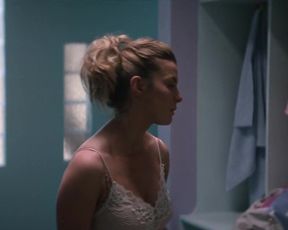 Actress Alison Brie - Glow S01E01 (2017) TV Show Sex Scenes