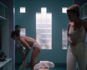 Actress Alison Brie - Glow S01E01 (2017) TV Show Sex Scenes