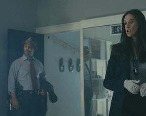 Megan Brown nude - Mr. Brooks (2007)