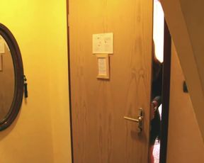 Sexy Plaisirs d'Hôtel - Hôtel BEAUCOUR Strasbourg - Saison TV show scenes