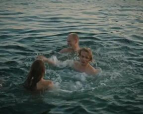 Hot celebs video Ane Viola Semb, Ida Helen Goytil, Hanna Maria Gronneberg Nude - Hvite Gutter (Season 01) 