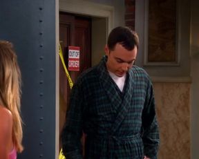 TV show scene Kaley Cuoco sexy – The Big Bang Theory s07e01 (2013) 