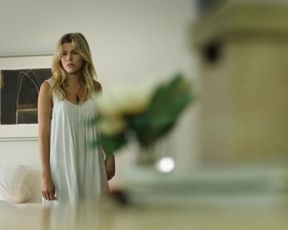 Kaniehtiio Horn nude – Embrace of the Vampire (2013)