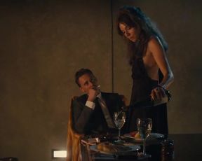 Sienna Miller nude - High-Rise (2015)