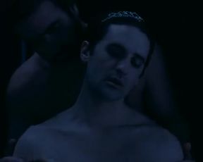 Celebs Julie Bremon, Kate Moran naked - Les rencontres d'après minuit