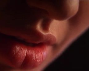Sexy Angelina Jolie, Hedy Burress, Jenny Shimizu Nude - Foxfire (US 1996) 