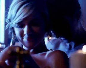 Celebrity Lesbian Video - Ana Alexander - Crystal Allen - Femme Fatales s01e09 (2010) 