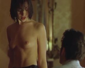 Hot celebs video Amanda Ryan Nude - The Hunger (1997) 