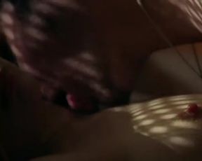 Hot celebs video Amanda Ryan Nude - The Hunger (1997) 