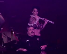 Hot actress Tera Patrick Nude - Live Nude Girls (2014) 