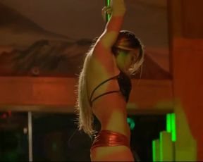 Ines De Tavira Nude - El Alien y Yo (MX 2016)