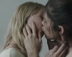 Hot scene Juana Acosta, Ingrid Garcia Jonsson Nude - Acantilado (2016) 
