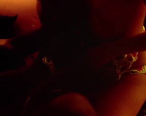 Hot celebs video Bijou Phillips, Claudia Schiffer etc. Nude - Black and White (1999) 