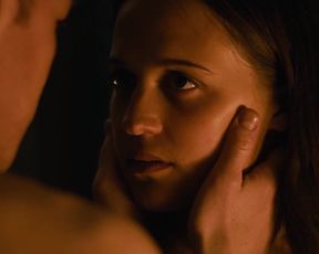 Sexy Alicia Vikander Sexy - Submergence (2018) 