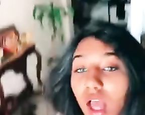 Tiktok Dame Upskirt