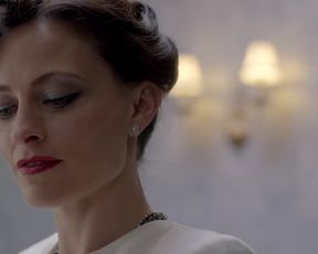 Hot scene Lara Pulver Nude - Sherlock (2012) s02e01 