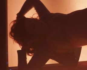 Sexy Sarah Hay nude – Flesh and Bone s01e03 (2015) 