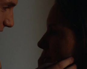 Hot scene Miri Ann Beuschel Nude - Forldre (2016) 