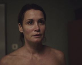 Naked scene Anja Kling Nude - Der gleiche Himmel s01e03 (The Same Sky, 2017) TV show nudity video