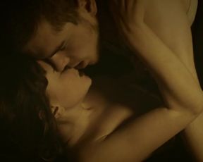 Sexy Rebecca Angiulli Nude - Hvid Pest (2017) 