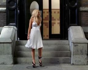 Hot actress Lindsay Lohan sexy – InAPPropriate Comedy (2013) 