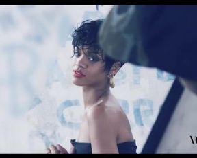 Hot celebs video Rihanna sexy – Vogue Brasil- Behind The Scenes (2014) 