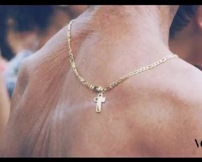 Hot celebs video Rihanna sexy – Vogue Brasil- Behind The Scenes (2014) 