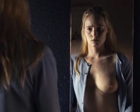 Sexy Mille Lehfeldt Nude - Smukke mennesker (2010) 