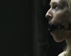 Sexy Mille Lehfeldt Nude - Smukke mennesker (2010) 