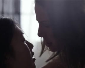 Hot celebs video Robin Weigert, Kate Rogal, Erika Latta, Cleo Gray, Mimi Ferraro Nude - Concussio 