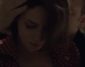 Naked scenes Sara Stanic, Leona Paraminski Nude - Nije sve u lovi (2013)