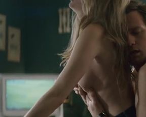 Sexy Michelle Williams Nude - Incendiary (2008) 