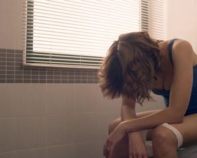 Sexy Kasia Smutniak Nude - Moglie e Marito (IT 2017) 